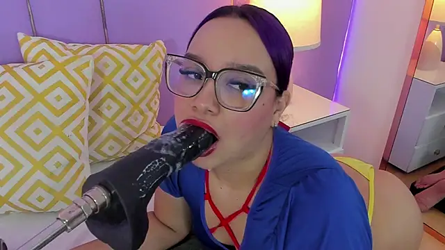 SophyRuiz  online show from 04-22-26, 11:56