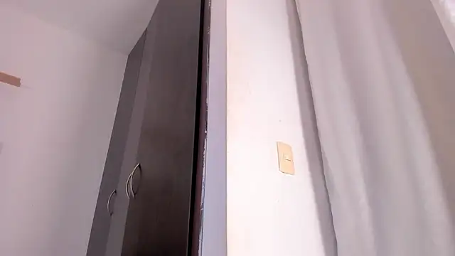 Snapshot of Avaline_Blancx chatting on 02-05-25, 03:23 Avaline Blancx online show from 02-05-25, 03:23