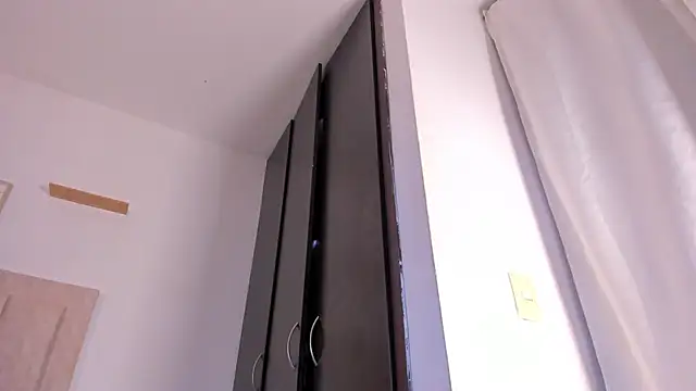 Snapshot of Avaline_Blancx chatting on 02-12-25, 01:52 Avaline Blancx online show from 02-12-25, 01:52