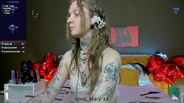 Snapshot of Mary_Xextra chatting on 02-14-25, 07:17 Mary Xextra online show from 02-14-25, 07:17