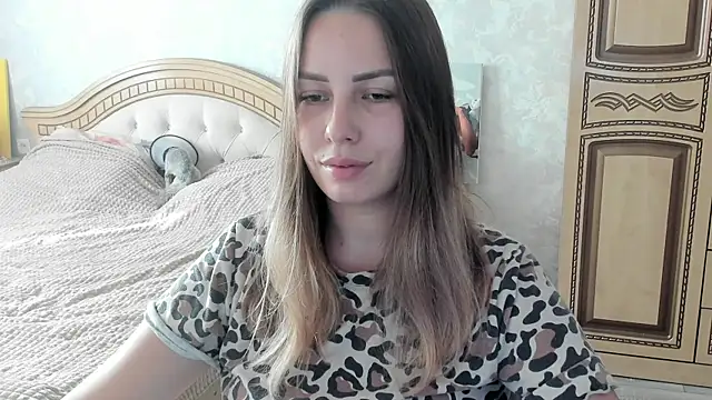 Mia shy1 online show from 11-10-25, 08:24