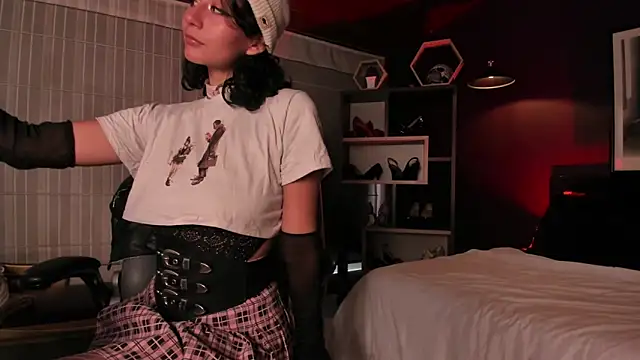 Moony 14 online show from 03-31-26, 02:06