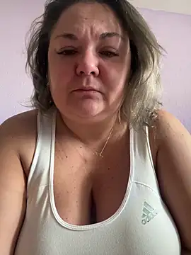 Snapshot of MikyVesela chatting on 11-01-25, 08:05 MikyVesela online show from 11-01-25, 08:05