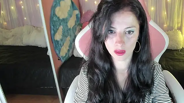 Aliiz 01 online show from 12-04-24, 06:17