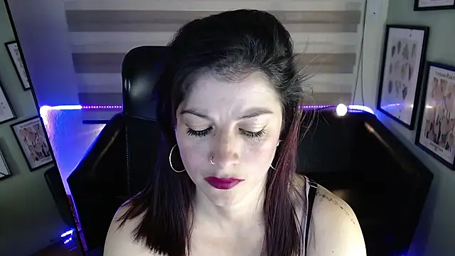 Aliiz 01 online show from 03-27-26, 08:41