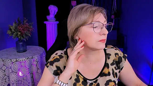 sugar vivien online show from 01-15-25, 09:13