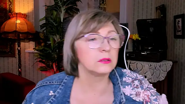 sugar vivien online show from 01-18-25, 09:13