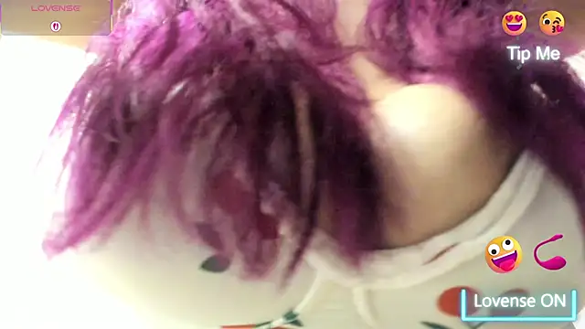 nahomi  97 online show from 12-18-25, 08:37