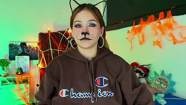 alisson zafiro  online show from 10-27-25, 03:21