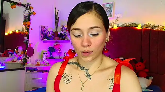 alisson zafiro  online show from 05-02-26, 03:11
