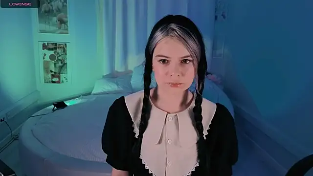 Lil Amelie online show from 10-14-25, 07:31