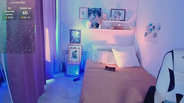 Lil Amelie online show from 07-09-26, 07:56