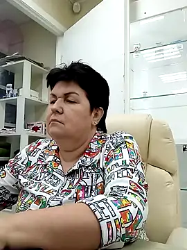 Snapshot of FantasyMichelle chatting on 12-26-24, 03:31 FantasyMichelle online show from 12-26-24, 03:31