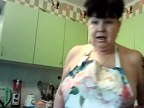 Snapshot of FantasyMichelle chatting on 02-18-25, 07:54 FantasyMichelle online show from 02-18-25, 07:54