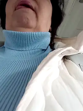 Snapshot of FantasyMichelle chatting on 04-06-26, 07:20 FantasyMichelle online show from 04-06-26, 07:20