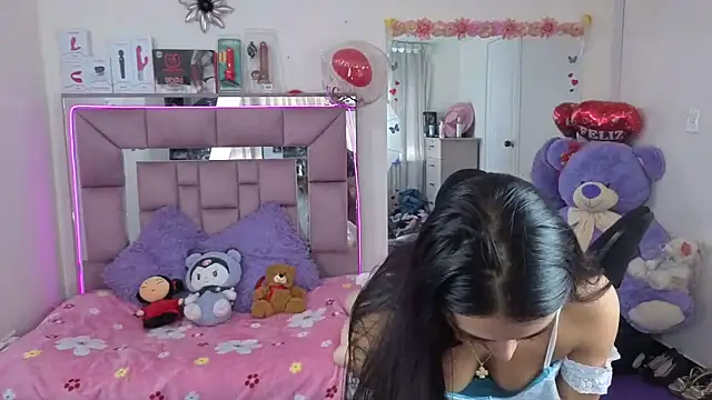 Snapshot of AriadnaCappelletty chatting on 10-07-25, 04:04 AriadnaCappelletty online show from 10-07-25, 04:04