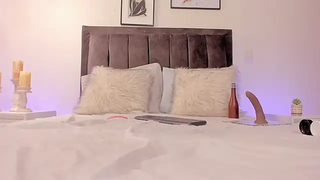 helen mooree online show from 02-05-25, 04:25