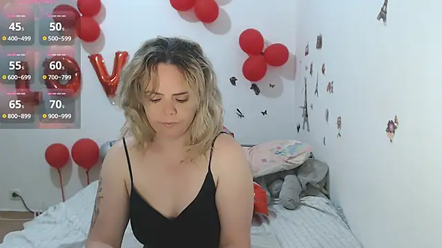 hotmilf4uxxx online show from 05-12-26, 10:23