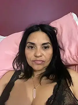 Snapshot of paolagomez_ chatting on 12-13-24, 11:45 paolagomez online show from 12-13-24, 11:45