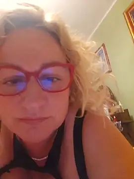 VirginiaNurse online show from 06-12-26, 08:52