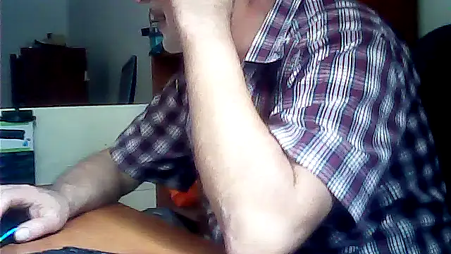 Snapshot of zormen355 chatting on 06-05-26, 10:54 zormen355 online show from 06-05-26, 10:54