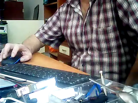 Snapshot of zormen355 chatting on 06-06-26, 11:37 zormen355 online show from 06-06-26, 11:37
