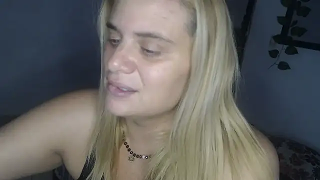 Elza Blonde online show from 02-18-25, 06:47