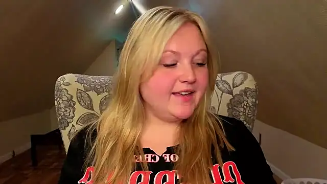 PhatAssBlond online show from 05-12-26, 09:23