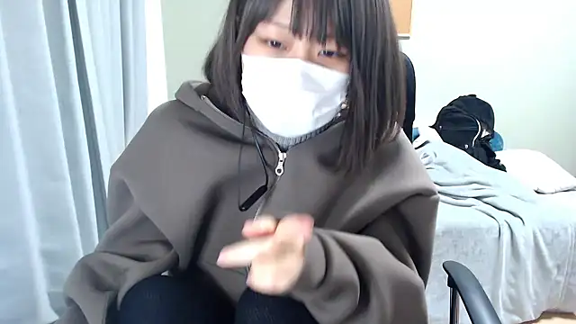 Snapshot of izumi__123 chatting on 12-10-24, 12:49 izumi 123 online show from 12-10-24, 12:49