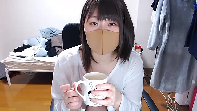 Snapshot of izumi__123 chatting on 05-23-26, 04:33 izumi 123 online show from 05-23-26, 04:33