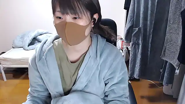 Snapshot of izumi__123 chatting on 06-20-26, 02:31 izumi 123 online show from 06-20-26, 02:31