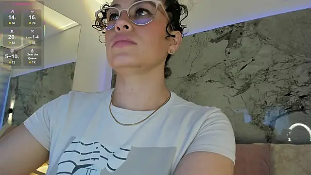 LIZ HOLMES online show from 02-19-26, 11:50