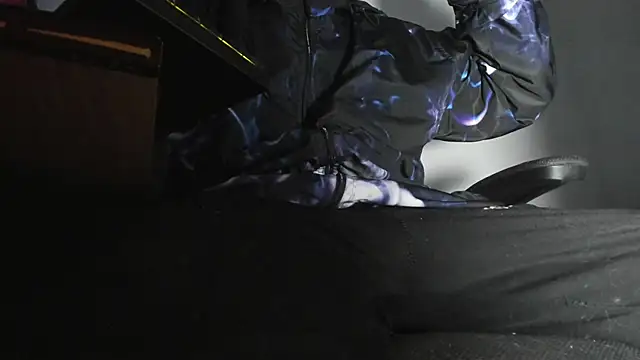 s sven03 online show from 10-31-25, 01:50