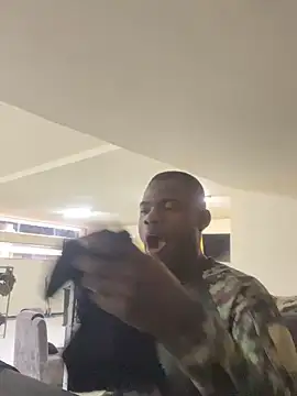 Rickycuero online show from 11-16-25, 11:49