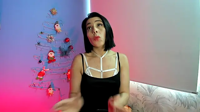 Snapshot of AdelleLennox_cg chatting on 12-21-24, 02:37 AdelleLennox cg online show from 12-21-24, 02:37