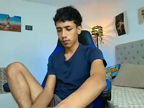 Ostin18hot online show from 11-26-25, 02:56