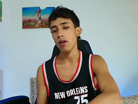 Ostin18hot online show from 11-28-25, 01:52