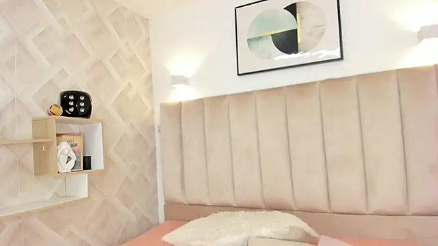 Anniie Queen online show from 03-27-26, 02:50