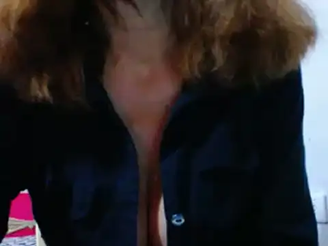 Snapshot of cristal_collins1 chatting on 03-01-25, 10:10 cristal collins1 online show from 03-01-25, 10:10