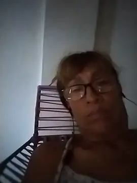 Snapshot of cristal_collins1 chatting on 07-19-26, 11:47 cristal collins1 online show from 07-19-26, 11:47