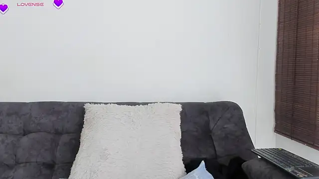 VeronicaTonu online show from 04-19-26, 06:10