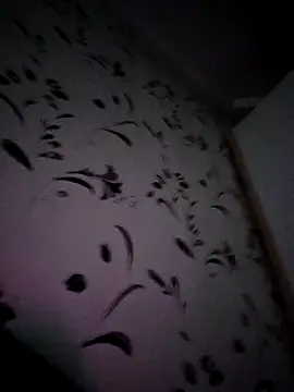 Snapshot of SophyGirl chatting on 12-19-25, 01:18 SophyGirl online show from 12-19-25, 01:18