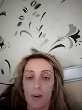 Snapshot of SophyGirl chatting on 12-21-25, 12:34 SophyGirl online show from 12-21-25, 12:34