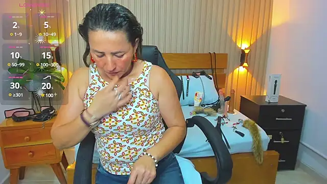 Snapshot of luciana_ballesteros_ chatting on 01-27-25, 03:18 luciana ballesteros online show from 01-27-25, 03:18