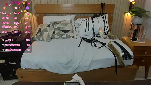 Snapshot of luciana_ballesteros_ chatting on 02-06-25, 12:26 luciana ballesteros online show from 02-06-25, 12:26