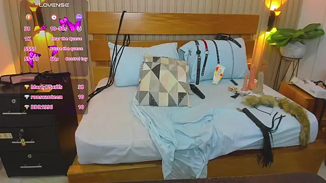 Snapshot of luciana_ballesteros_ chatting on 02-21-25, 04:37 luciana ballesteros online show from 02-21-25, 04:37