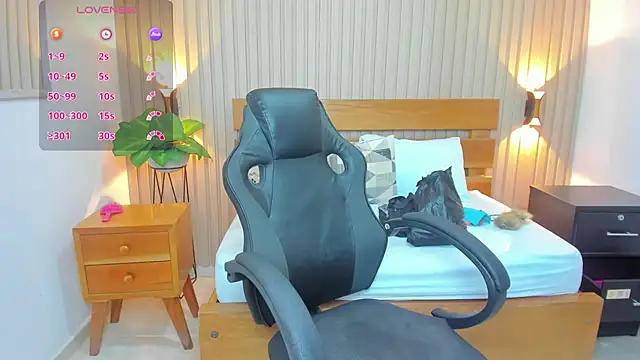 Snapshot of luciana_ballesteros_ chatting on 03-06-25, 12:09 luciana ballesteros online show from 03-06-25, 12:09