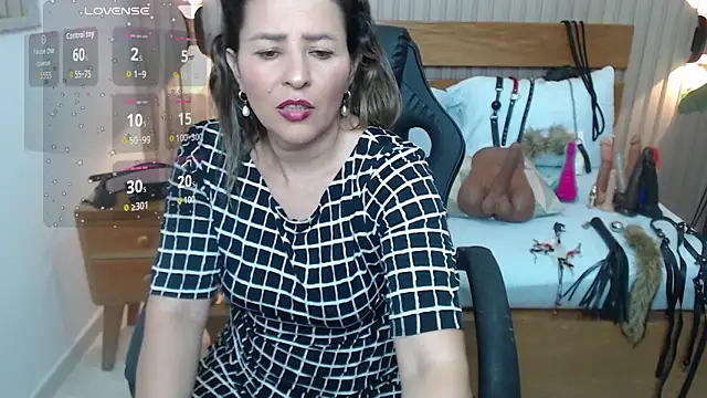 Snapshot of luciana_ballesteros_ chatting on 11-10-25, 12:26 luciana ballesteros online show from 11-10-25, 12:26