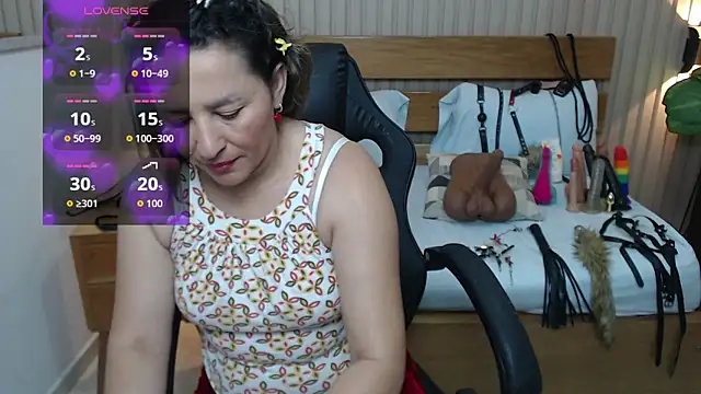 Snapshot of luciana_ballesteros_ chatting on 11-20-25, 12:27 luciana ballesteros online show from 11-20-25, 12:27