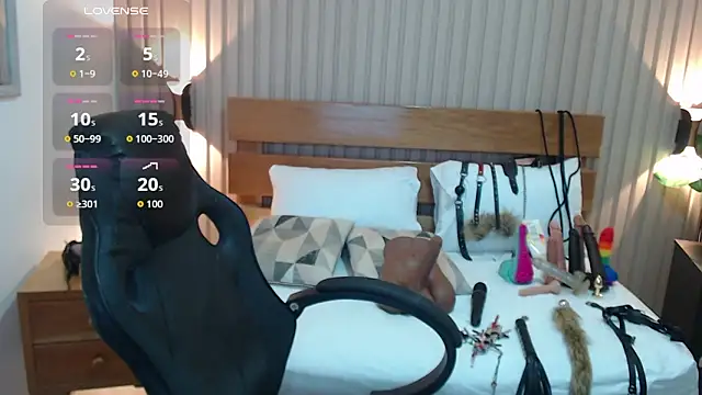 Snapshot of luciana_ballesteros_ chatting on 11-28-25, 12:30 luciana ballesteros online show from 11-28-25, 12:30